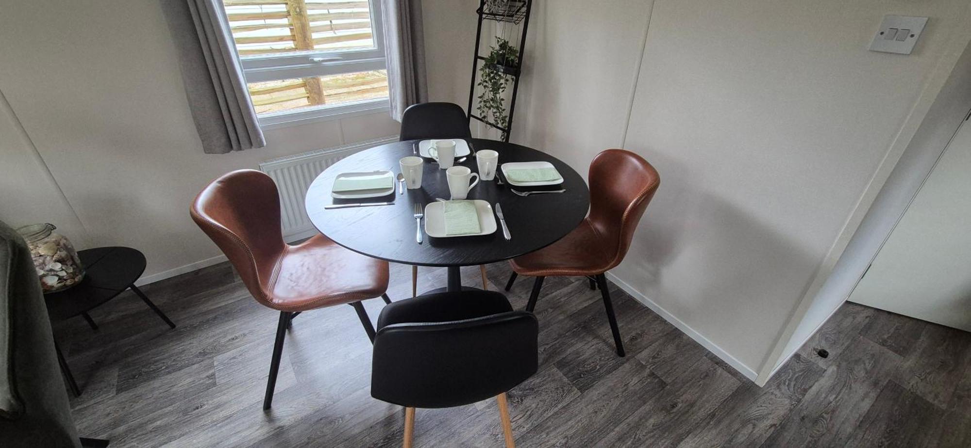 Het Veluwse Boshuisje Knus Chalet Met Omheinde Tuin Op De Veluwe 헨덜루 외부 사진